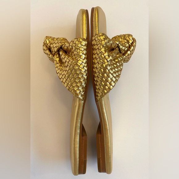 NWT Marc Fisher Marlon Slide gold flat sandal in women’s size 6M - Picture 9 of 16